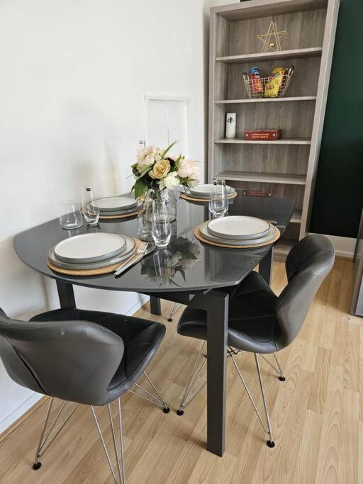 The Balmoral Hub Apartment *